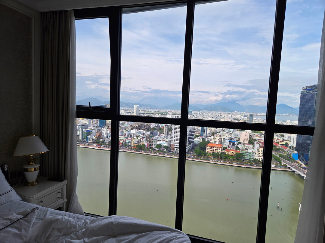 Melia Vinpearl Danang Riverfront主图