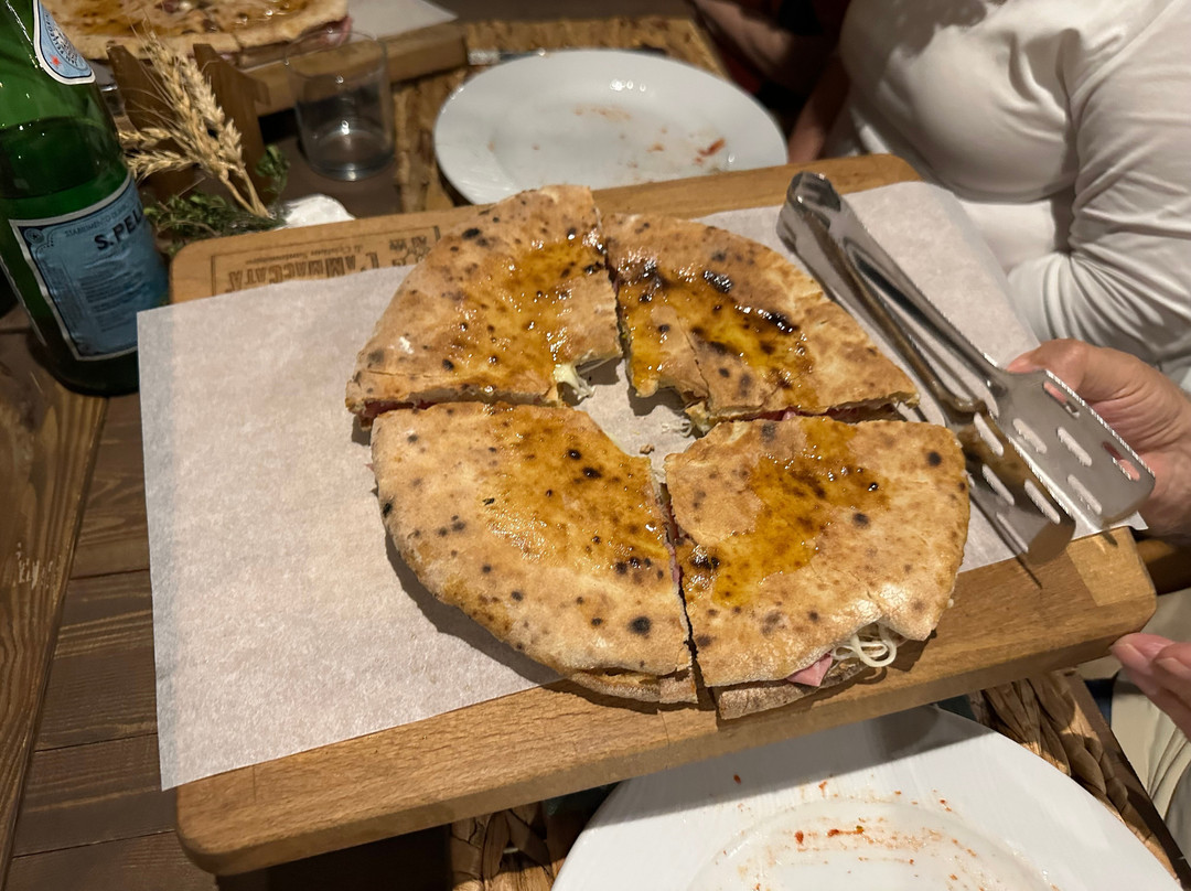 L'ammaccata - Antica Pizza Cilentana