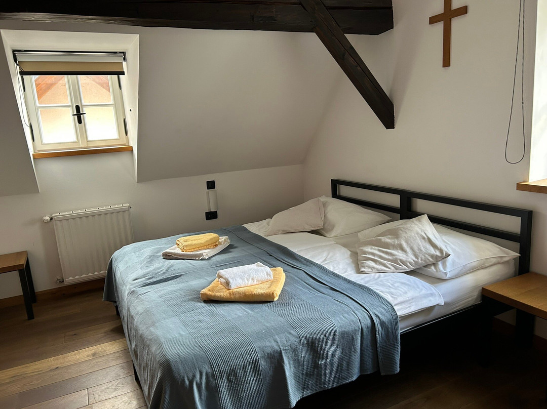 Old Parish House主图