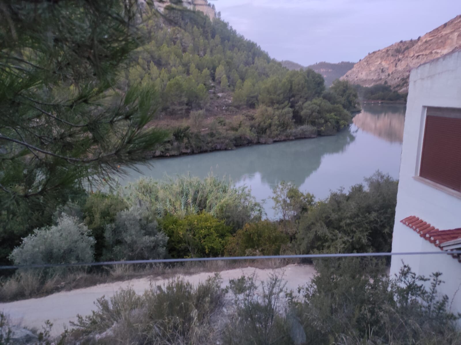 Hostal Avenjucar-官方