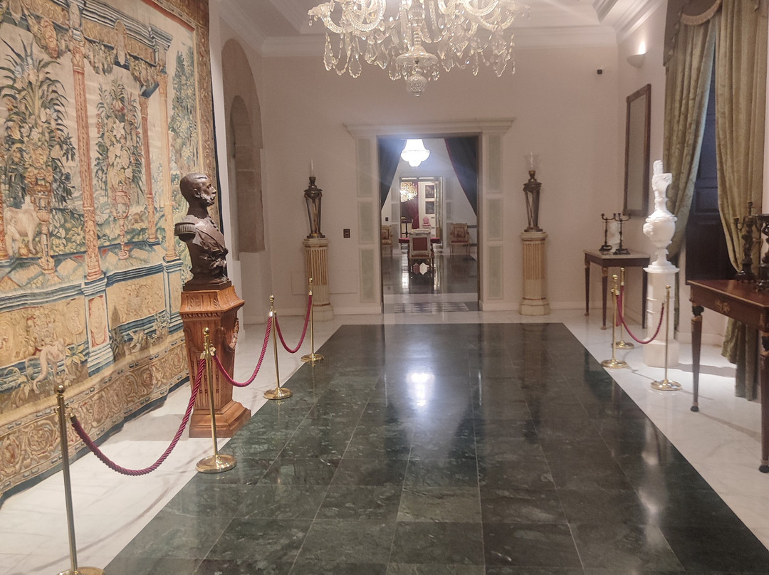 Palace de los Golfines de Abajo-卡塞雷斯必去景点