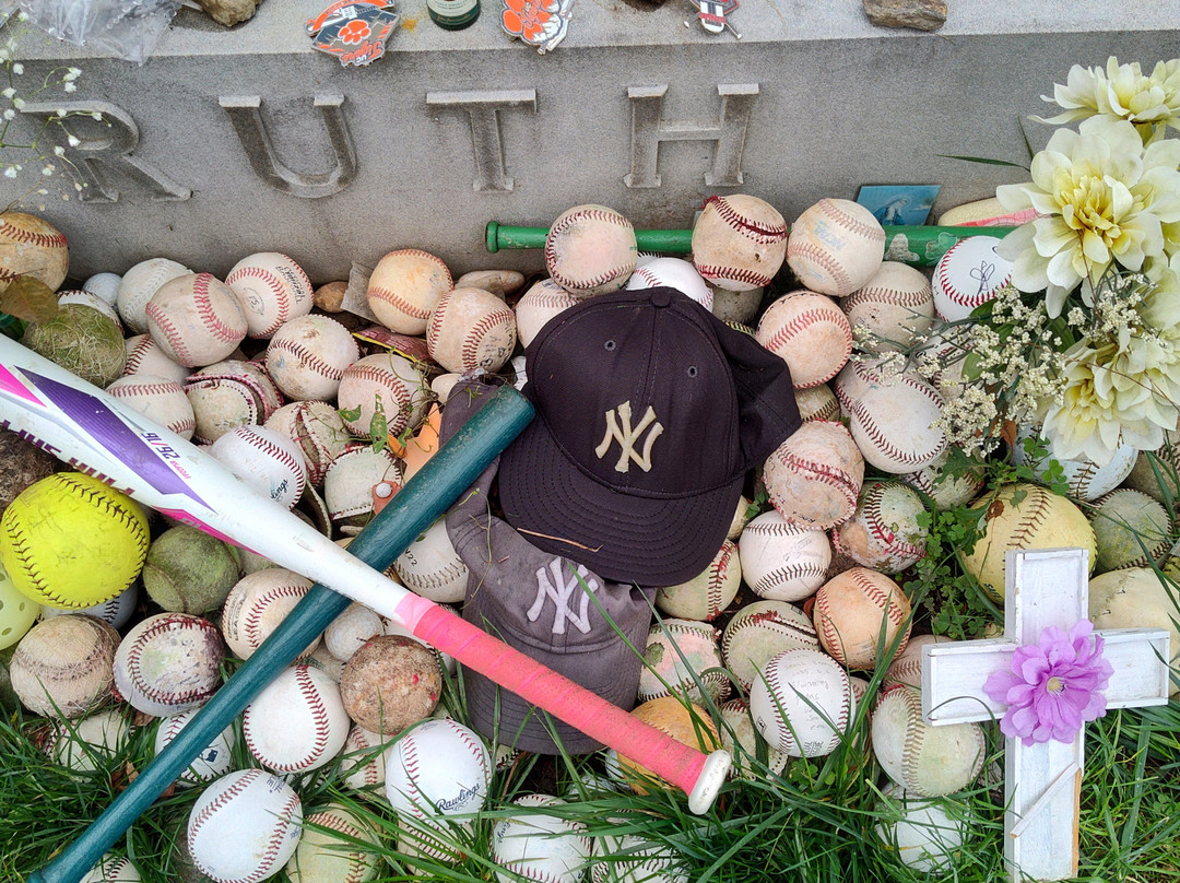 Gate of Heaven Cemetery-Hawthorne必去景点