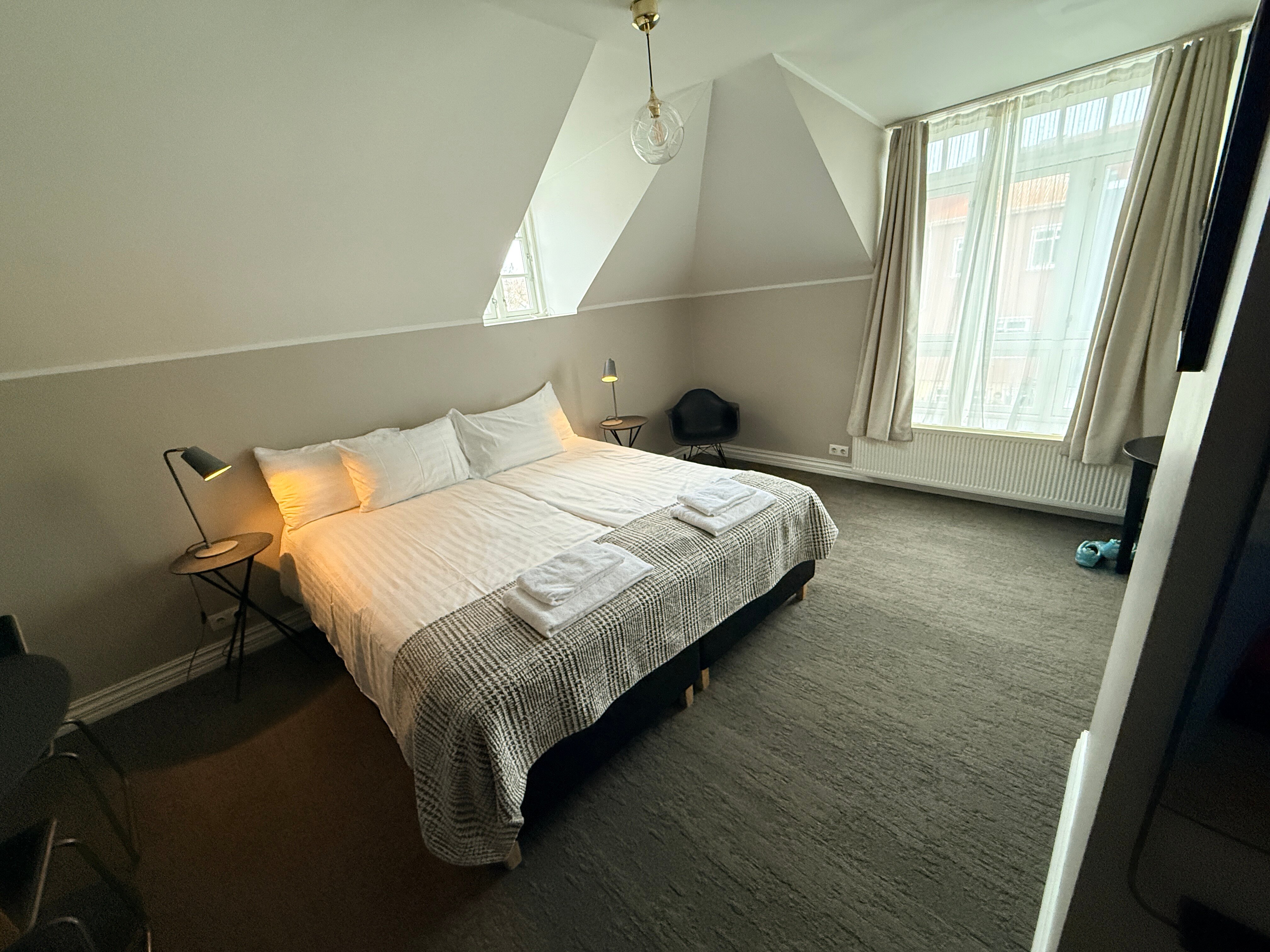 雷克雅未克公寓酒店-客卧