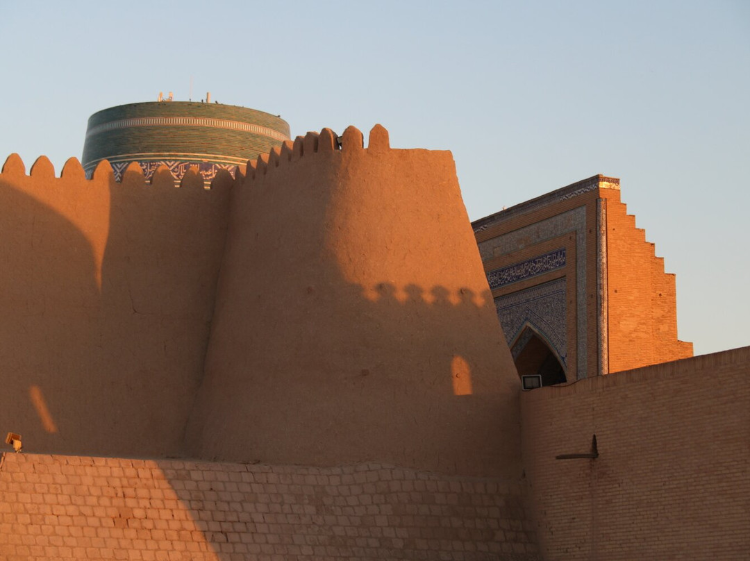 Outer City Wall-希瓦必去景点