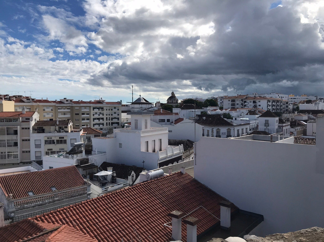 Follow Me Tours-阿尔布赞拉必去景点