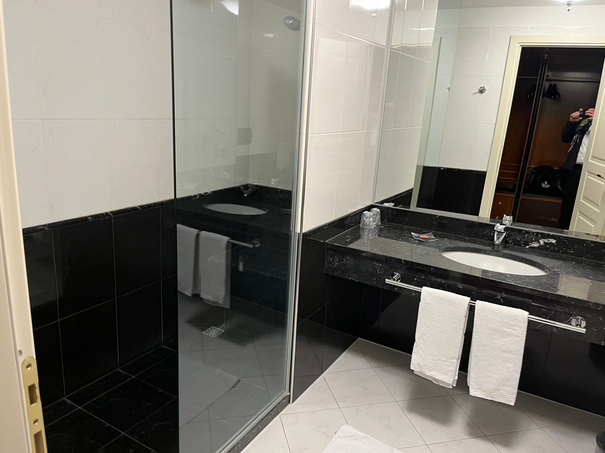 Hotel-Motel Maxim-官方