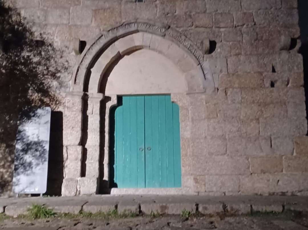 Igreja de São Miguel do Castelo-吉马良斯必去景点