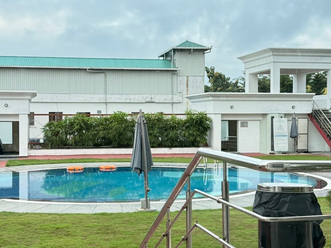 Royal Sarovar Portico主图