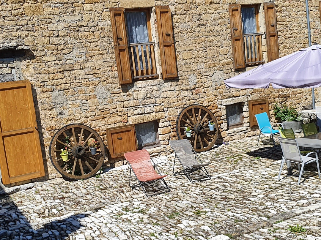 Entre Dolmens Et Fontaines主图