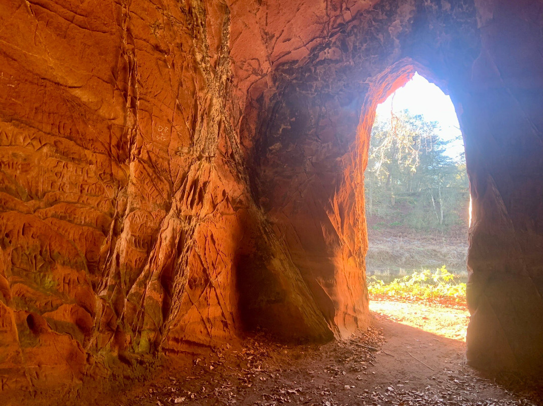Lacy's Caves-Glassonby必去景点