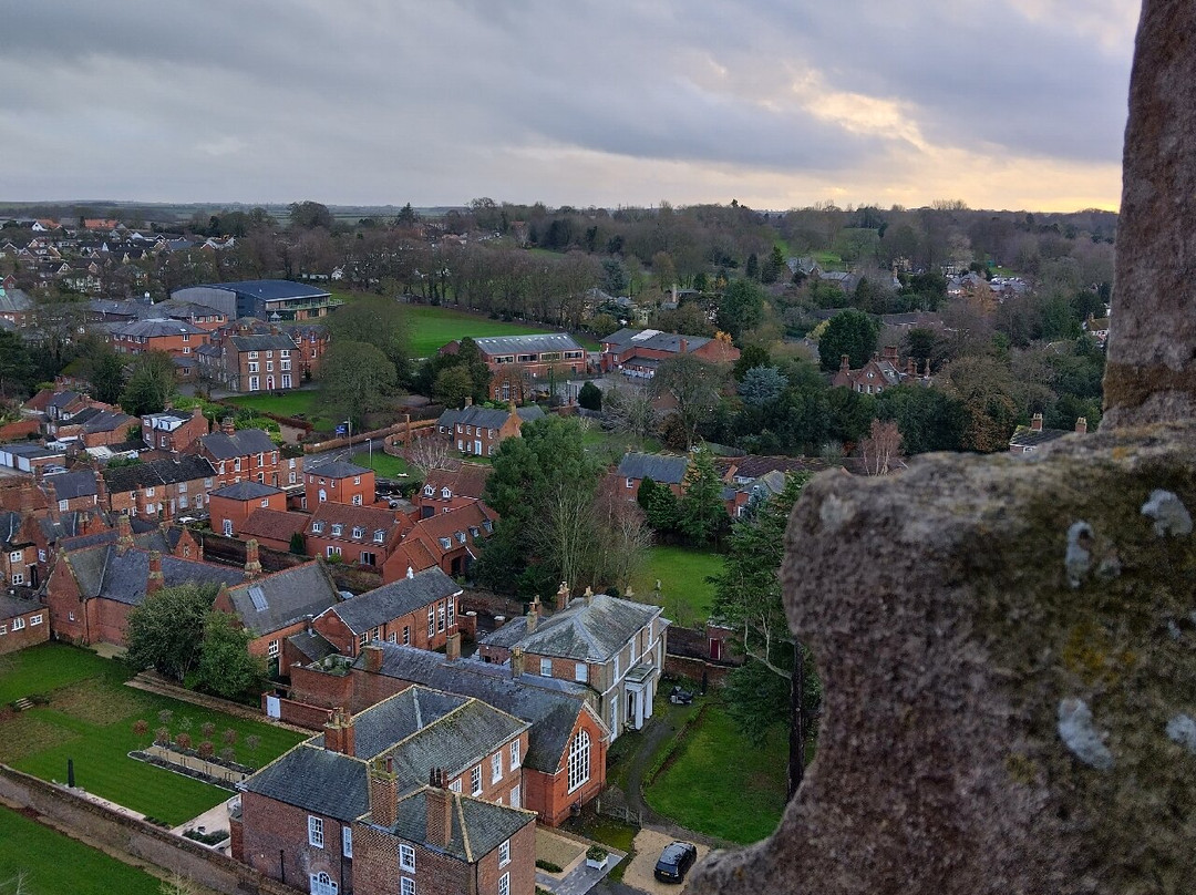 St James Church-Louth必去景点