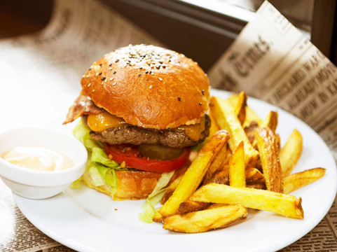 Alfa 1987 Bratislava主图