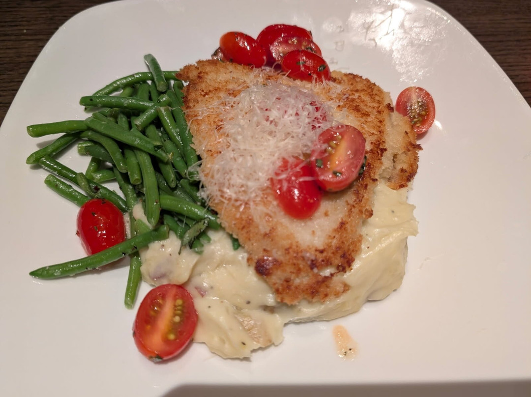 Cooper's Hawk Winery & Restaurant