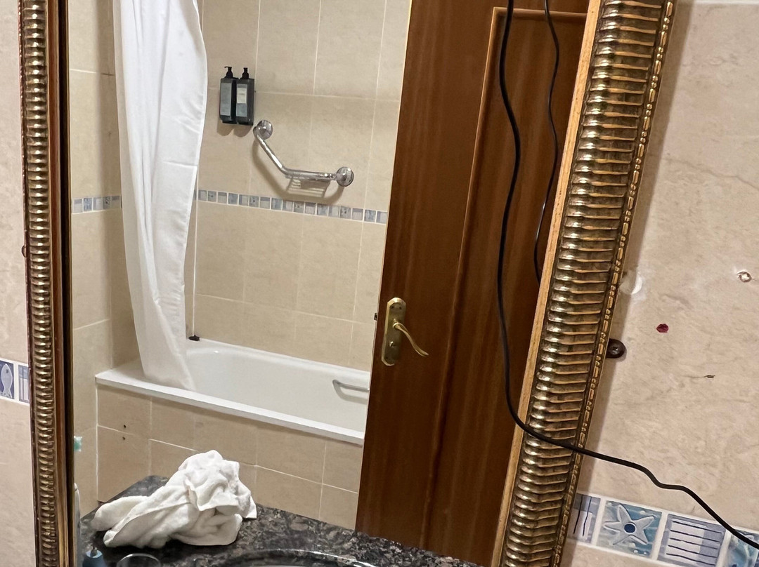 Shoreline Inn & Conference Center, Ascend Hotel Collection主图