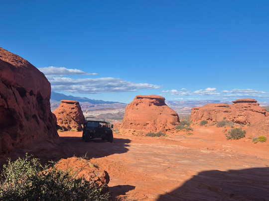 Red Rock Humvee Tours-哈里肯必去景点