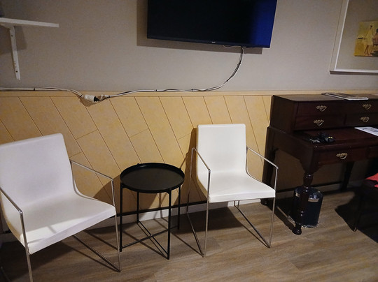 欧罗特拉那肯酒店主图