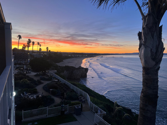 皮斯莫灯塔套房酒店主图