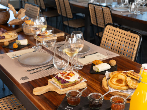 AdegaMae-托雷斯韦德拉什必去景点