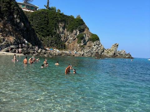 Spiaggia Paradiso del sub-Zambrone必去景点
