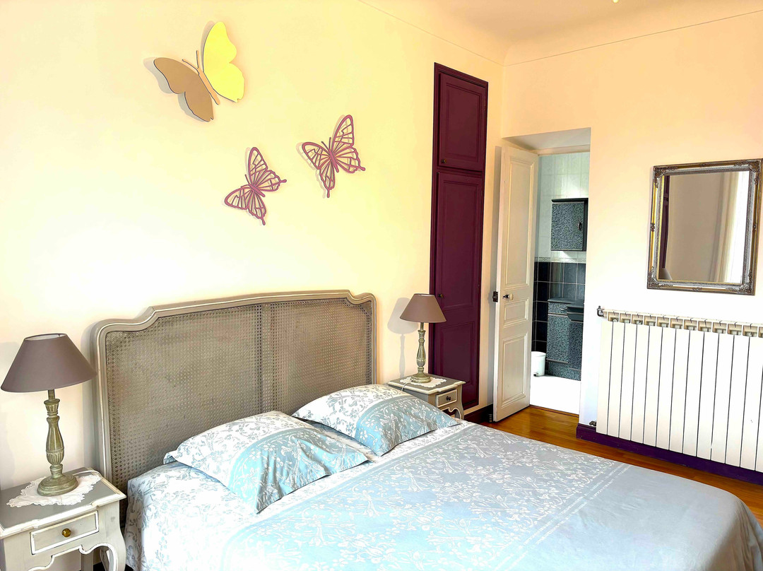 La Pierre Bleue主图