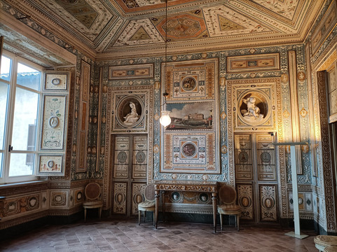 Palazzo Altieri-Oriolo Romano必去景点