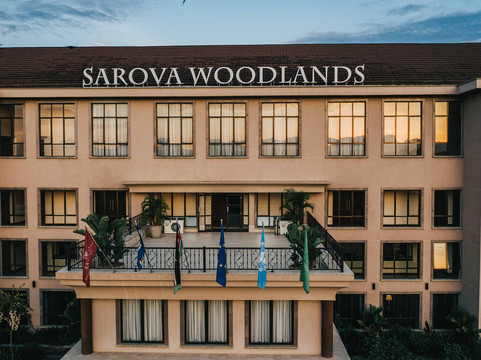 萨洛娃伍德兰兹Spa酒店主图