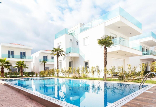 埃克罗特尔布拉瓦港豪华别墅