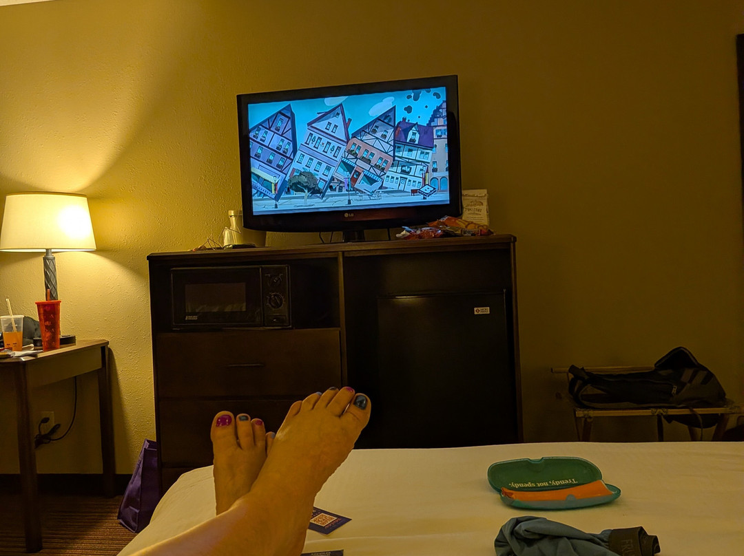 梅库恩-密尔沃基地区呗盟套房酒店主图