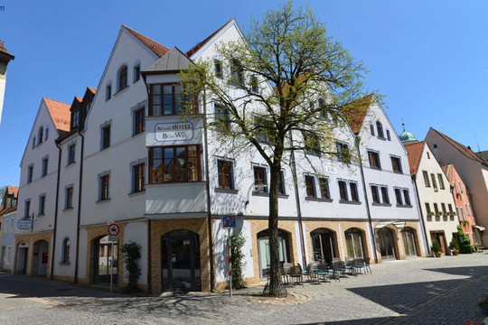 布劳威尔特老城酒店主图