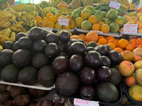 希洛农贸市场-希洛必去景点