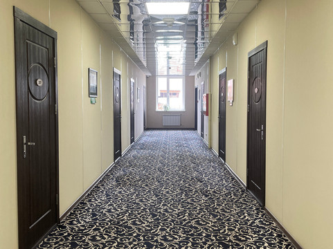 查尔潘酒店主图