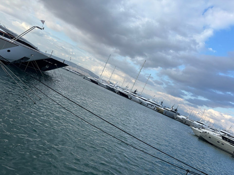 Flisvos Marina-帕里欧弗里欧必去景点