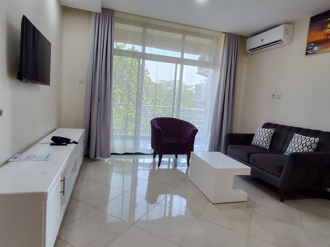 Snow View Rau Apartments主图