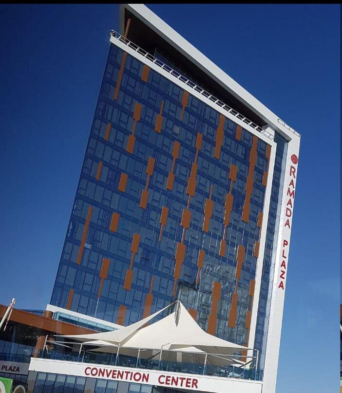 科尼亚温德姆华美达广场酒店主图