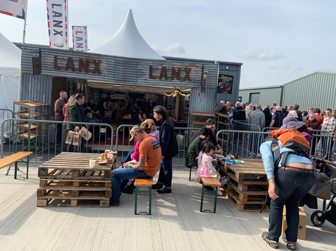 LANX Shoes Warehouse Shop-Whalley必去景点