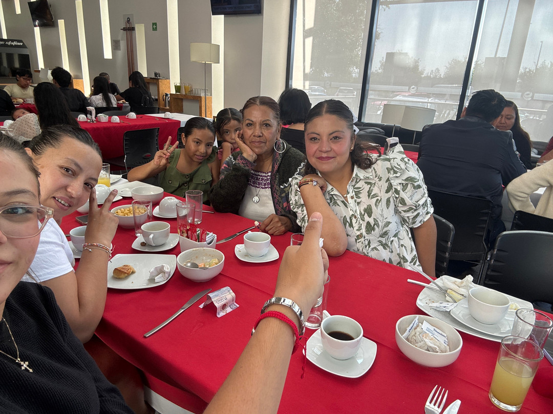 墨西哥安可普埃布拉华美达酒店主图