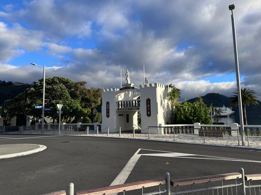War Memorial-皮克顿必去景点