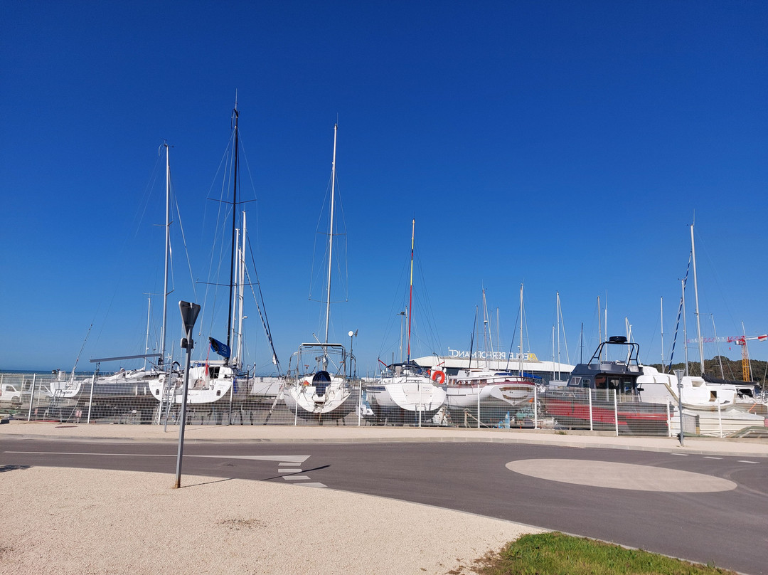 大西洋花园俱乐部蓝色假日酒店主图