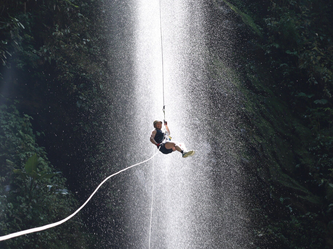 Canyoning Costa Rica Maquique Adventure-圣拉蒙必去景点