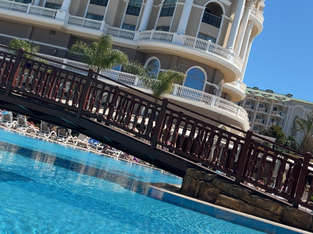 海德佩沙皇宫酒店主图
