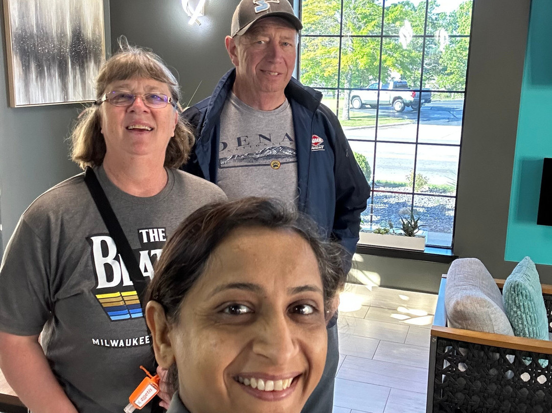 布兰森千山温德姆呗盟酒店主图