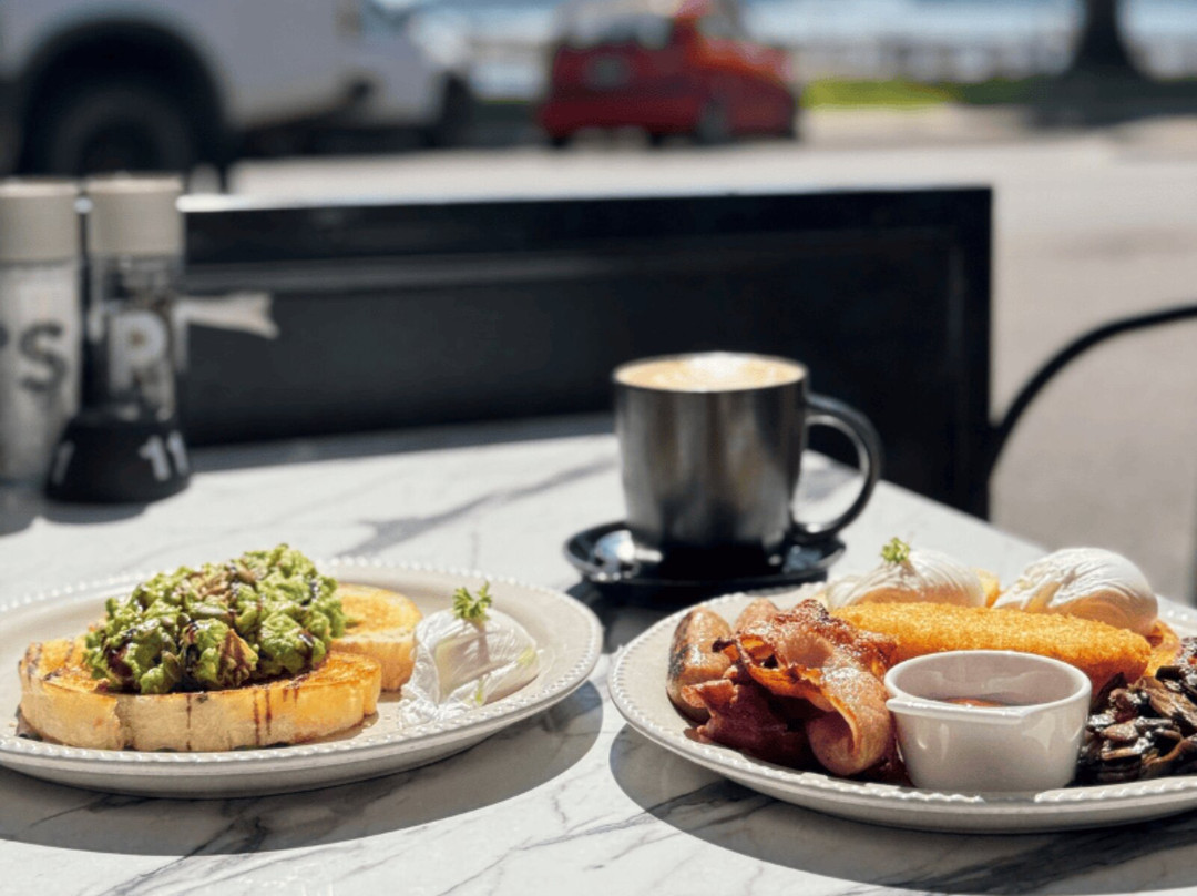 Boston Bay Diner