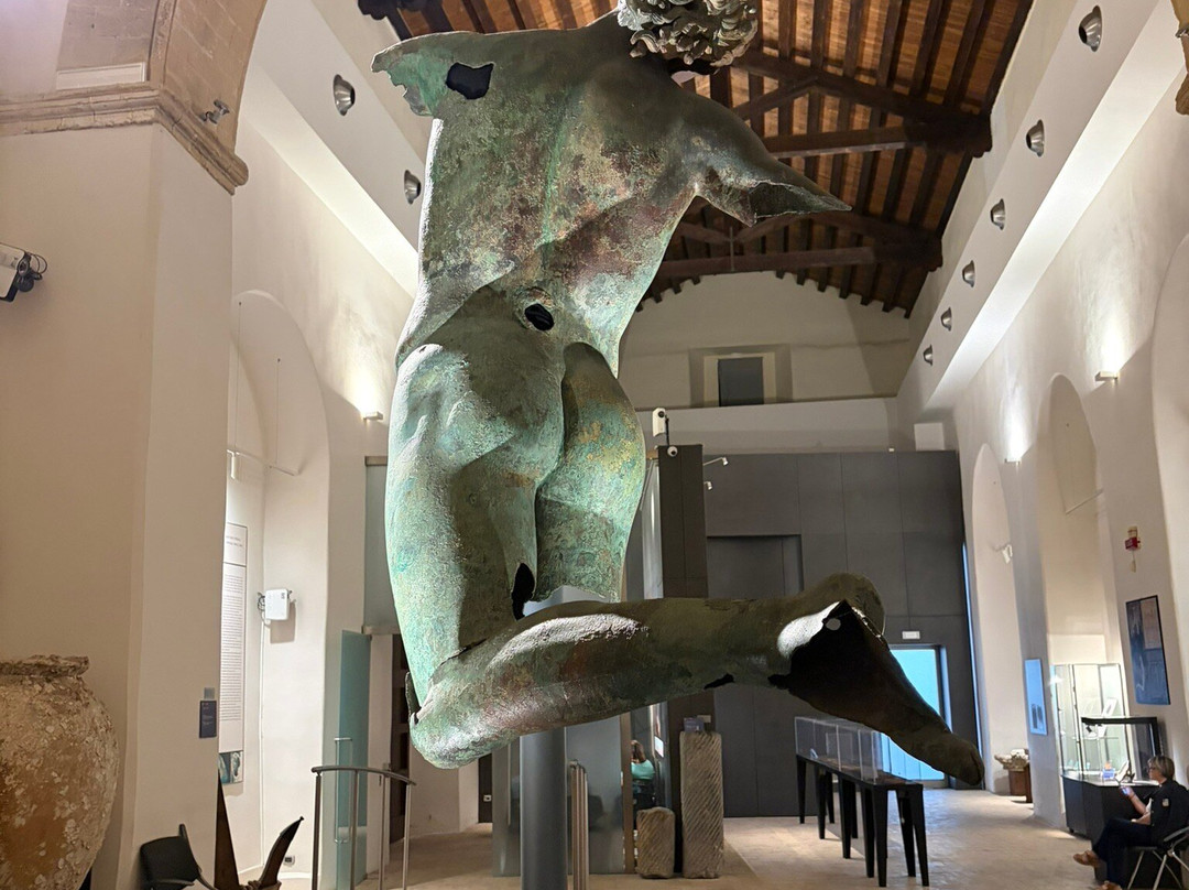 Museo del Satiro Danzante-马扎拉－德尔瓦洛必去景点
