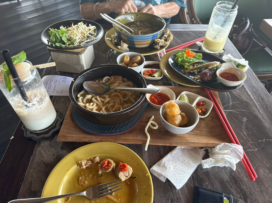Saigon Delight, Beach Walk Bali