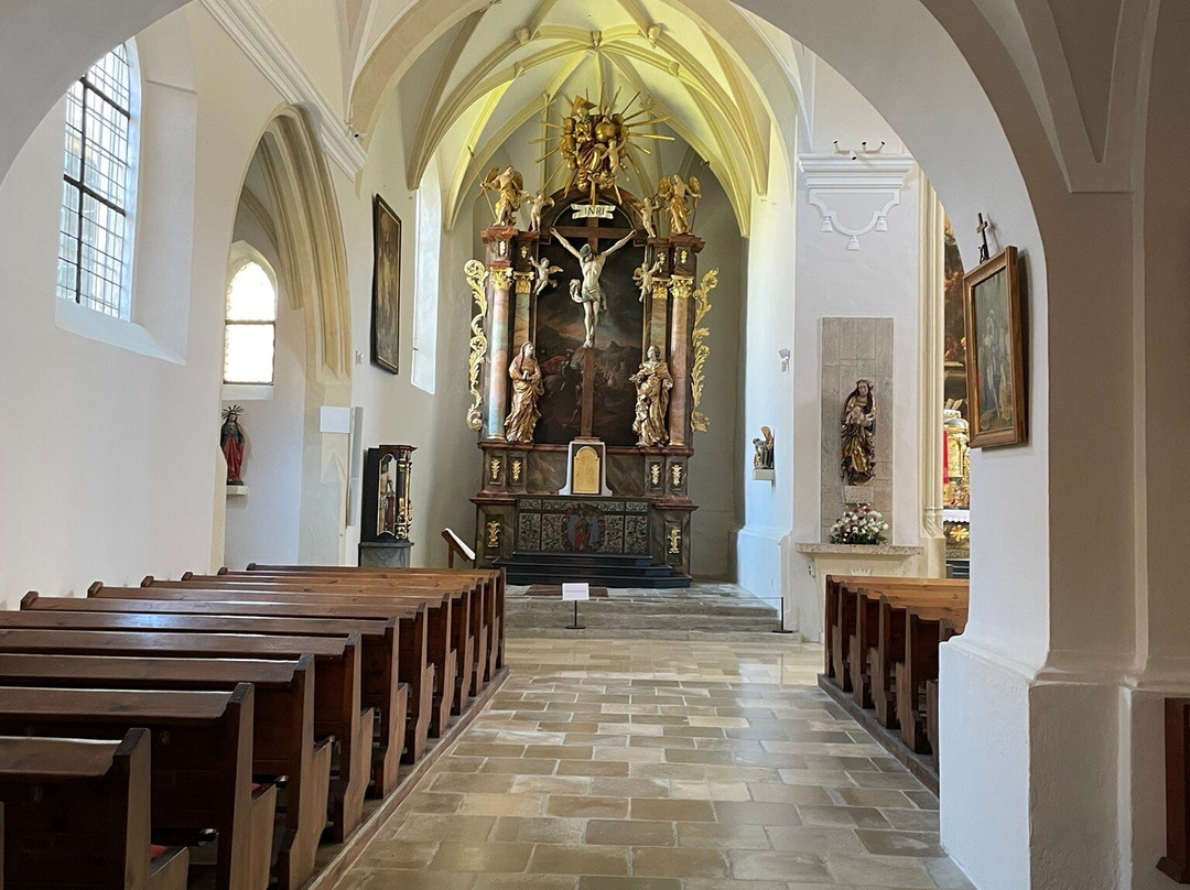 Wehrkirche Mariae Himmelfahrt-Weissenkirchen必去景点