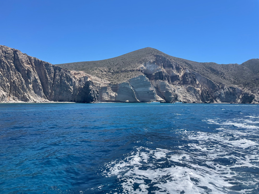 Michael Zeppos - Cruise Boat Day Tours-帕罗斯岛必去景点