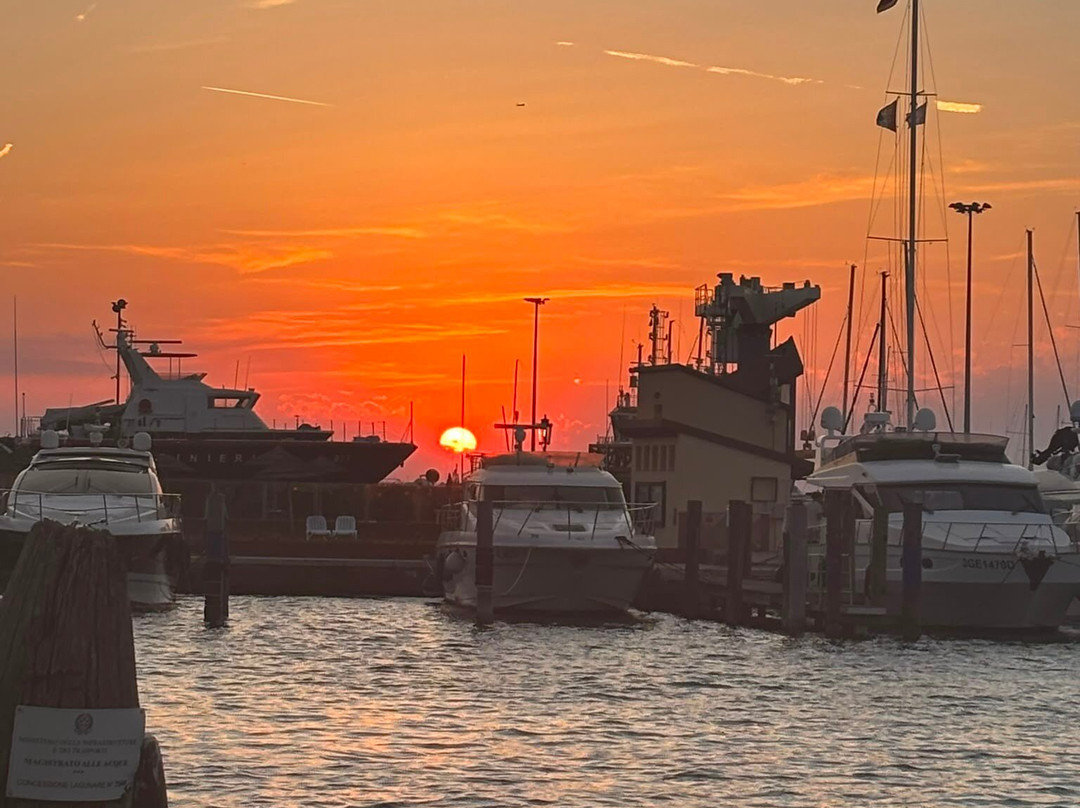Houseboat Holidays Italia-Lughignano必去景点