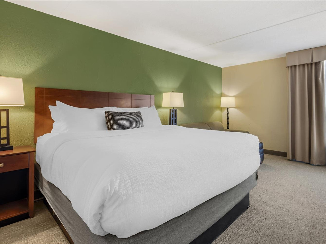 Lewisville酒店住宿-Best Western Fairmont