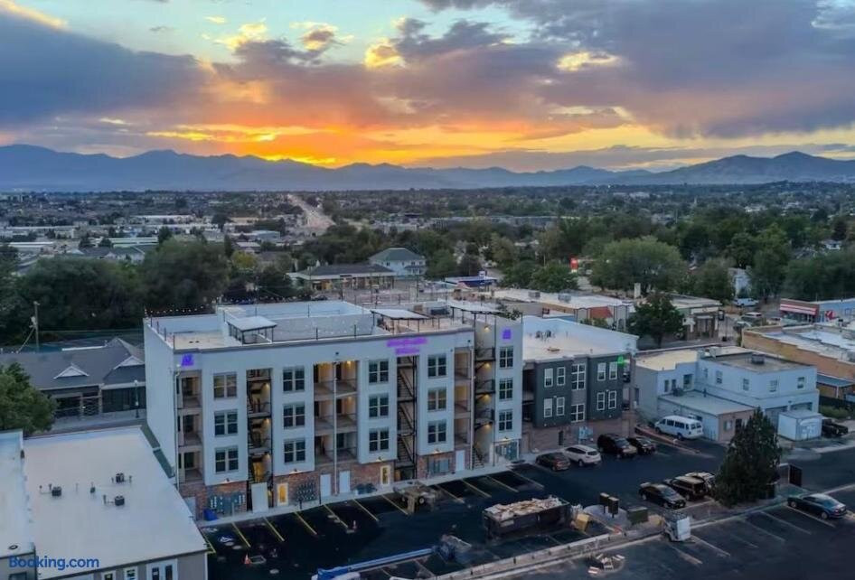 Historic Main Street Hotel