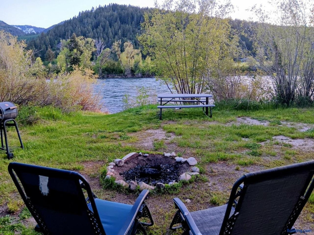 Snake River Glamping